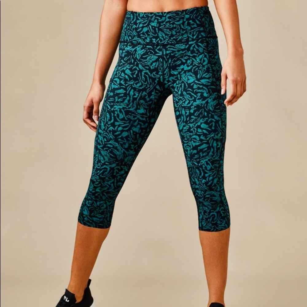 Lululemon Fast & Free Crop (19")